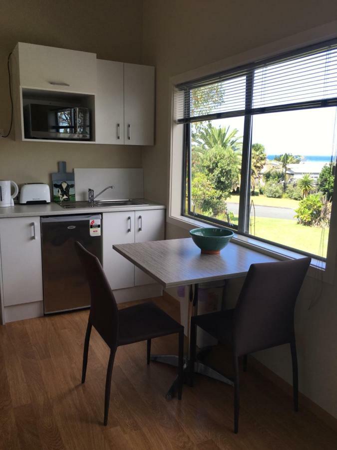 Chalet Cullen, Mangawhai Exterior photo