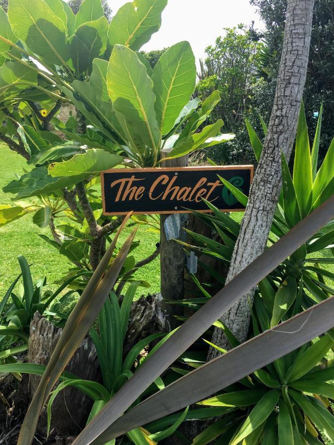 Chalet Cullen, Mangawhai Exterior photo